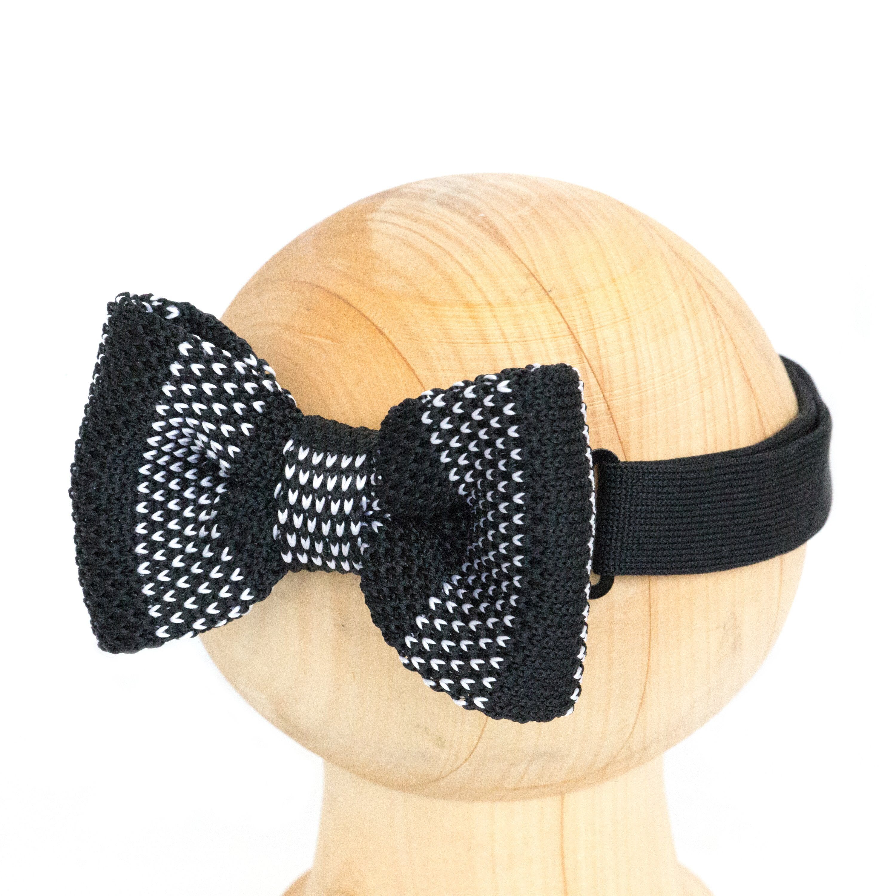 Black/White Stripe Adult Knit Bowtie Bow Ties Clinks Australia Black/White Stripe Adult Knit Bowtie 